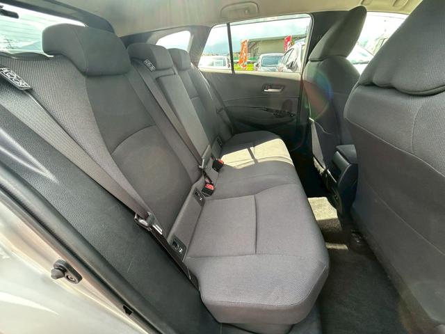 カローラツーリング ハイブリッド　Ｓ　セーフティセンス／純正ナビ／バックカメラ／禁煙車／クルーズコントロール／ＥＴＣ／ドライブレコーダー／ＬＥＤヘッドライト／オートマチックハイビーム（11枚目）