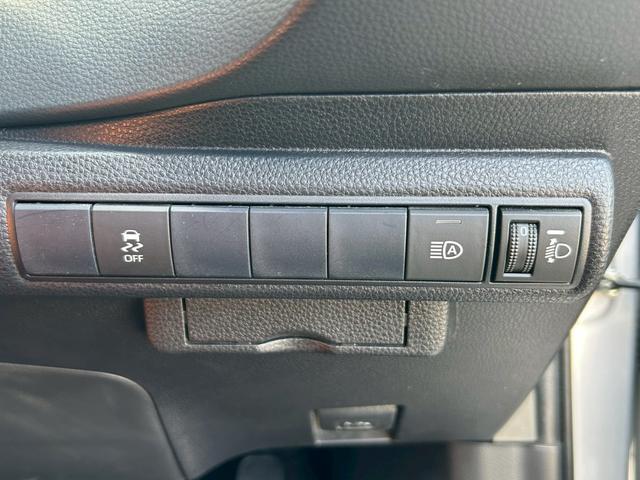 カローラツーリング ハイブリッド　Ｓ　セーフティセンス／純正ナビ／バックカメラ／禁煙車／クルーズコントロール／ＥＴＣ／ドライブレコーダー／ＬＥＤヘッドライト／オートマチックハイビーム（28枚目）