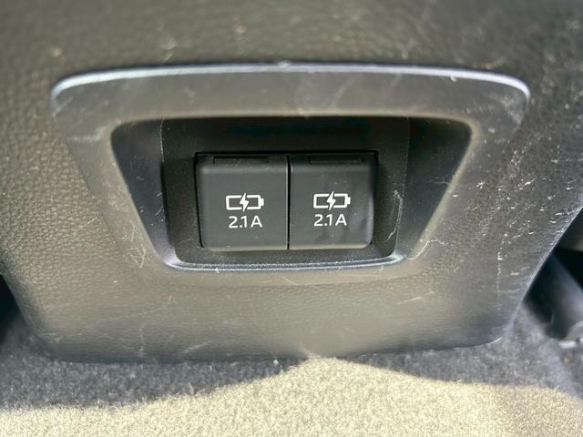 カローラツーリング ハイブリッド　Ｓ　セーフティセンス／純正ナビ／バックカメラ／禁煙車／クルーズコントロール／ＥＴＣ／ドライブレコーダー／ＬＥＤヘッドライト／オートマチックハイビーム（30枚目）
