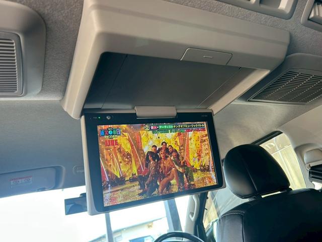 ハイエースバン スーパーＧＬ　ダークプライム　両側電動スライド　モデリスタフルエアロ　ナビ　フリップダウンモニター　５ＺＩＧＥＮ１５インチＡＷ　ＮＡＳＣＡＲホワイトレタータイヤ　Ｂｌｕｅｔｏｏｔｈ　バックカメラ　タイミングチェーン　ワンオーナー（29枚目）