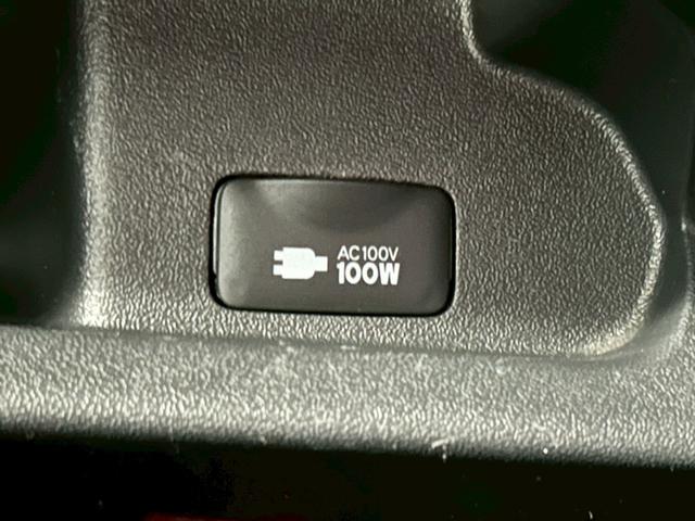 ハイエースバン スーパーＧＬ　ダークプライム　ベッドキット　両側電動スライド　ナビＴＶ　Ｂｌｕｅｔｏｏｔｈ　バックカメラ　スマートキー　ＥＴＣ　専用シート　純正１５インチＡＷ　ホワイトレタータイヤ　ＬＥＤヘッドライト　タイミングチェーン　禁煙車（35枚目）