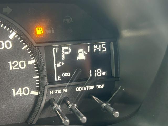 ハイゼットカーゴ クルーズターボ　ゴードンミラー仕様　専用丸目フェイス＆リアバンパー　ルーフキャリア　サイドオーニング　１２インチＡＷ　木目調ラゲッジスペース　両側電動スライド　スマアシ　ナビＴＶ　前後ドラレコ　スマートキー　ＥＴＣ（26枚目）