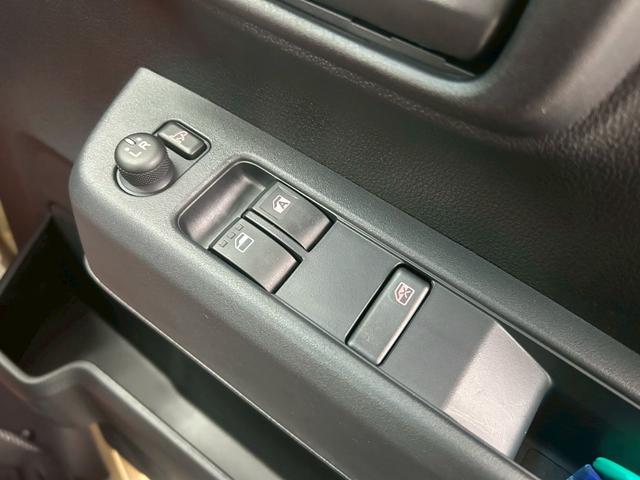 ハイゼットカーゴ クルーズターボ　ゴードンミラー仕様　専用丸目フェイス＆リアバンパー　ルーフキャリア　サイドオーニング　１２インチＡＷ　木目調ラゲッジスペース　両側電動スライド　スマアシ　ナビＴＶ　前後ドラレコ　スマートキー　ＥＴＣ（37枚目）