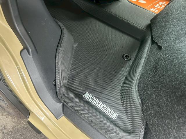 ハイゼットカーゴ クルーズターボ　ゴードンミラー仕様　専用丸目フェイス＆リアバンパー　ルーフキャリア　サイドオーニング　１２インチＡＷ　木目調ラゲッジスペース　両側電動スライド　スマアシ　ナビＴＶ　前後ドラレコ　スマートキー　ＥＴＣ（40枚目）