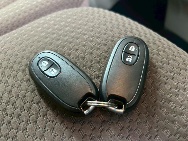 エブリイワゴン ＪＰターボ　ＤＡＭＤコンプリートキット　丸目フェイス　ホワイトレターＭ／Ｔタイヤ　ディスプレイオーディオ　Ｂｌｕｅｔｏｏｔｈ　ミラー型前後ドラレコ　スマートキー　ＥＴＣ　シートヒーター　ワンオーナー　禁煙車（33枚目）