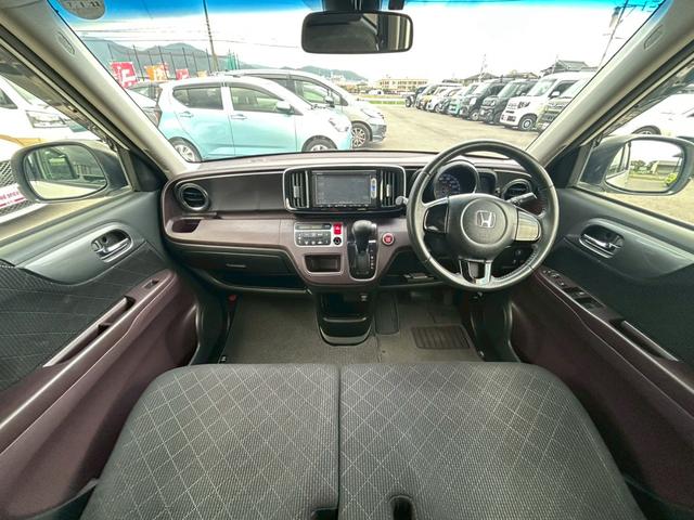 Ｎ－ＯＮＥ プレミアム　ツートーンカラー／純正ナビ／ＴＶ／ＣＤ・ＤＶＤ／Ｂｌｕｅｔｏｏｔｈ／ＥＴＣ／ＨＩＤヘッドライト／オートライト／エンジンスタートボタン／スマートキー／純正１４インチＡＷ（2枚目）