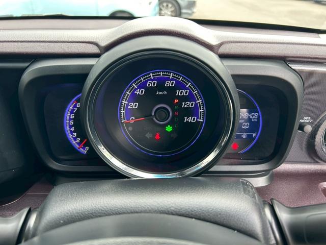 Ｎ－ＯＮＥ プレミアム　ツートーンカラー／純正ナビ／ＴＶ／ＣＤ・ＤＶＤ／Ｂｌｕｅｔｏｏｔｈ／ＥＴＣ／ＨＩＤヘッドライト／オートライト／エンジンスタートボタン／スマートキー／純正１４インチＡＷ（33枚目）