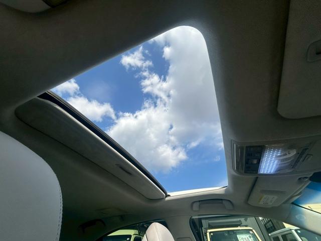 ＬＳ ＬＳ６００ｈ　Ｉパッケージ　ムーンルーフ／フルエアロ／前方プリクラッシュセーフティ／クルーズコントロール／革巻きコンビステアリング／ステアリングヒーター．／セミアニリン革シート／コンフォータブルエアシート／電動サンシェード（14枚目）