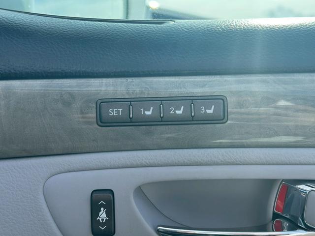 ＬＳ ＬＳ６００ｈ　Ｉパッケージ　ムーンルーフ／フルエアロ／前方プリクラッシュセーフティ／クルーズコントロール／革巻きコンビステアリング／ステアリングヒーター．／セミアニリン革シート／コンフォータブルエアシート／電動サンシェード（33枚目）