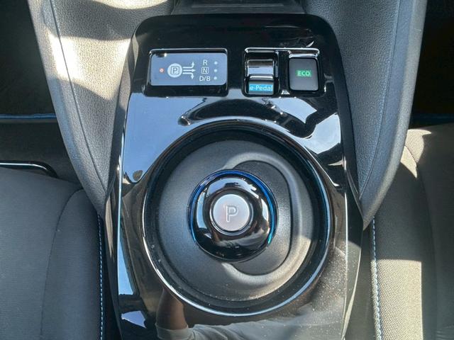 リーフ Ｘ　１２セグメント／ＬＥＤヘッドライト／純正１５インチＡＷ／ＮｉｓｓａｎＣｏｎｎｅｃｔナビ／ワンオーナー車／禁煙車／エマブレ／ステアリングヒーター／シートヒーター・バックビューモニター／ＥＴＣ／クルコン（25枚目）