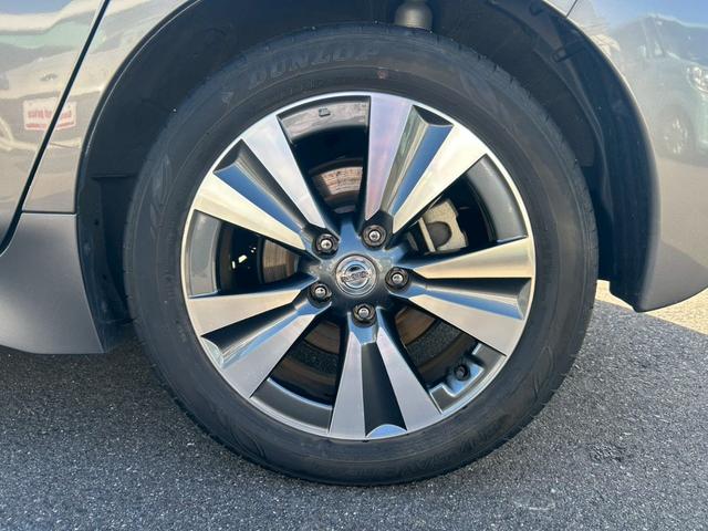 リーフ Ｘ　１２セグメント／ＬＥＤヘッドライト／純正１５インチＡＷ／ＮｉｓｓａｎＣｏｎｎｅｃｔナビ／ワンオーナー車／禁煙車／エマブレ／ステアリングヒーター／シートヒーター・バックビューモニター／ＥＴＣ／クルコン（30枚目）
