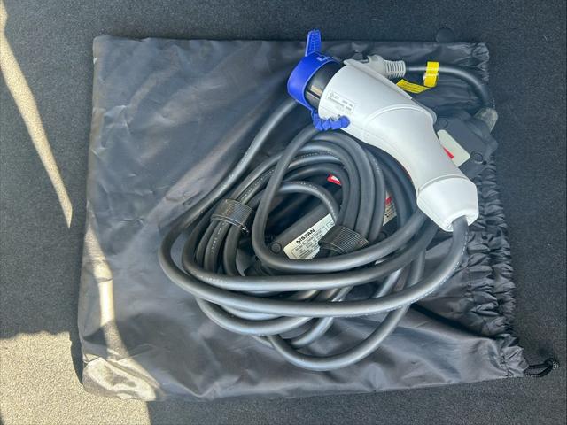 リーフ Ｘ　１２セグメント／ＬＥＤヘッドライト／純正１５インチＡＷ／ＮｉｓｓａｎＣｏｎｎｅｃｔナビ／ワンオーナー車／禁煙車／エマブレ／ステアリングヒーター／シートヒーター・バックビューモニター／ＥＴＣ／クルコン（33枚目）