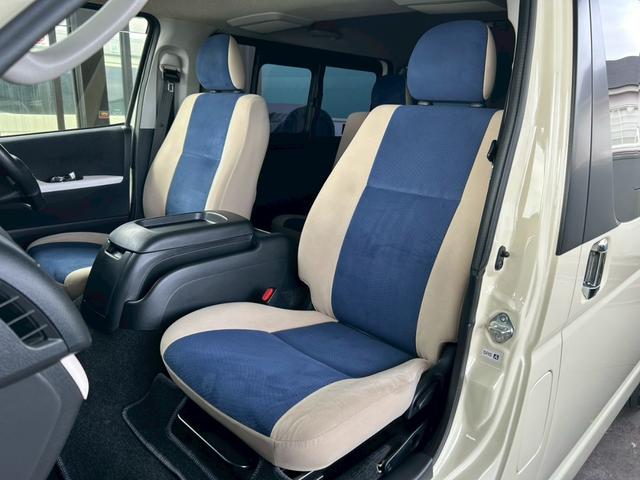 ハイエースバン スーパーＧＬ　リラクベース　タイプＩＩ　モデリスタ特装車　５型ディーゼル　専用１５インチＡＷ　ＴＯＹＯＴＡエンブレム付きグリル　専用シートカラー　白木目調ロンリュームフロア　白の久米町インパネ　ナビ　バックカメラ　スマートキー　ＥＴＣ２．０（16枚目）