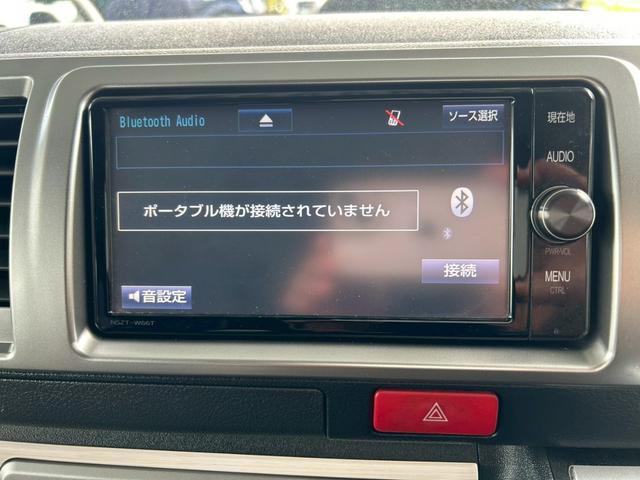 ハイエースバン スーパーＧＬ　リラクベース　タイプＩＩ　モデリスタ特装車　５型ディーゼル　専用１５インチＡＷ　ＴＯＹＯＴＡエンブレム付きグリル　専用シートカラー　白木目調ロンリュームフロア　白の久米町インパネ　ナビ　バックカメラ　スマートキー　ＥＴＣ２．０（25枚目）