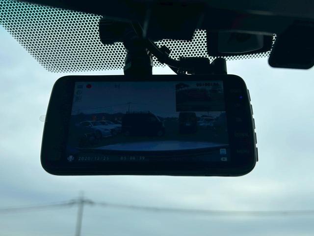 クラウン ２．５アスリート　アニバーサリーエディション　サイドモニター／ＨＤＤナビ／電動サンシェード／パワーシート／シートヒーター／ベンチレーション／クリアランスソナー／バックカメラ／クルーズコントロール／ＥＴＣ／フルセグＴＶ（15枚目）