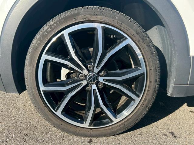 Ｔ－クロス ＴＳＩ　スタイル　９．２インチタッチスクリーン／ＢＳＭ／ワイヤレス充電／バックモニター／ハイビームアシスト／禁煙車／ＥＴＣ２．０／前後ドライブレコーダー（31枚目）