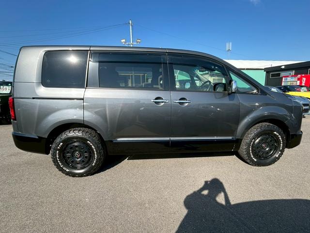 【三菱　デリカＤ：５しました♪】◆両側パワースライドドア◆ＬＥＤヘッドランプ◆ｅ−アシスト（予防安技術）◆パワーバックドア◆社外ホイール