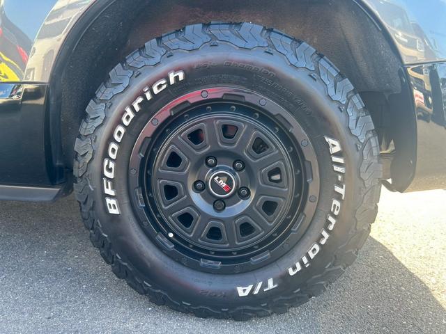 ◆２３５／Ｒ７０Ｒ１６◆社外１６インチホイール◆