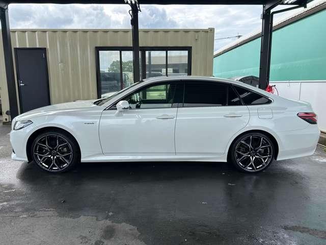 Ｗｅｄｓ２０インチＡＷ◆サンルーフ◆衝突軽減ブレーキ◆車速追従クルーズコントロール◆車線逸脱抑制◆ＢＳＭ◆ＲＣＴＡ◆ＬＥＤオートハイビーム◆ＬＥＤフォグ◆前後クリアランスソナー◆タイミングチェーン駆動