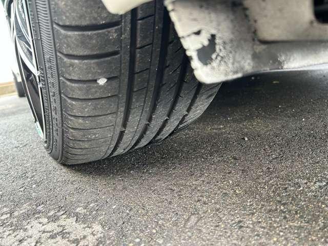 フロントタイヤ５分山