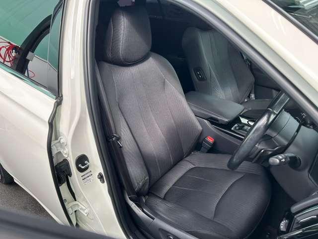 前席パワーシート＆シートヒーター◆サイド＆カーテンエアバッグ◆運転席ニーエアバッグ