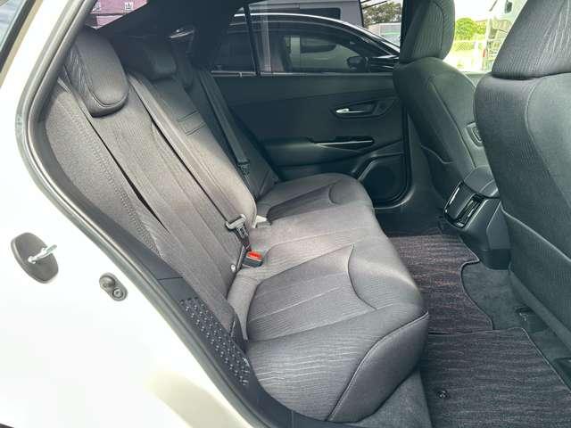 後席カーテンエアバッグ◆センターアームレスト付き