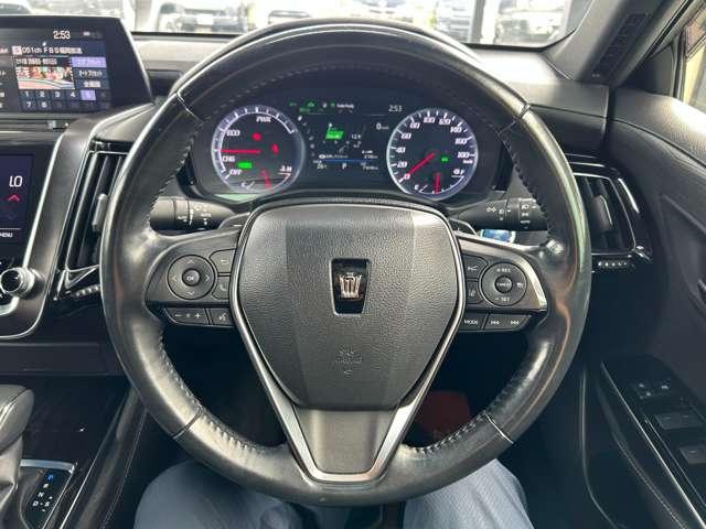 本革巻きステアリング◆電動チルト＆テレスコ機能