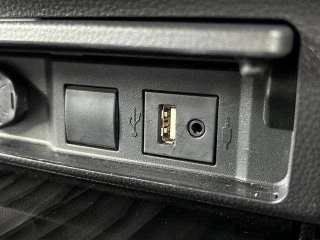 前席ＵＳＢポート