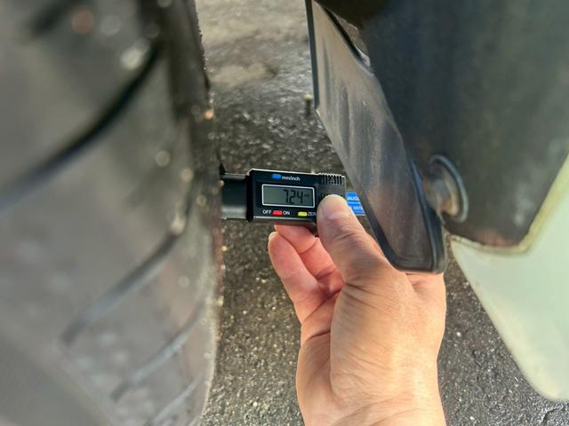 リアタイヤ残量約７．２ｍｍ