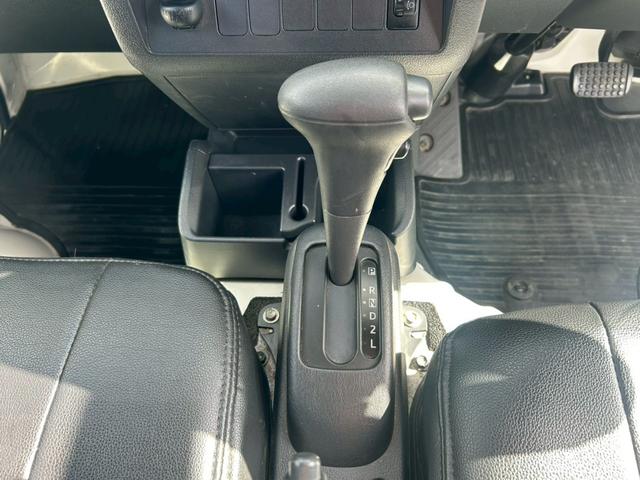 ハイゼットトラック スタンダード　ナビ／フルセグＴＶ／禁煙車／ＵＶカットガラス／ヘッドライトレベライザー（16枚目）