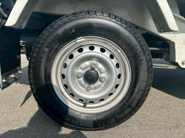 ハイゼットトラック スタンダード　ナビ／フルセグＴＶ／禁煙車／ＵＶカットガラス／ヘッドライトレベライザー（18枚目）