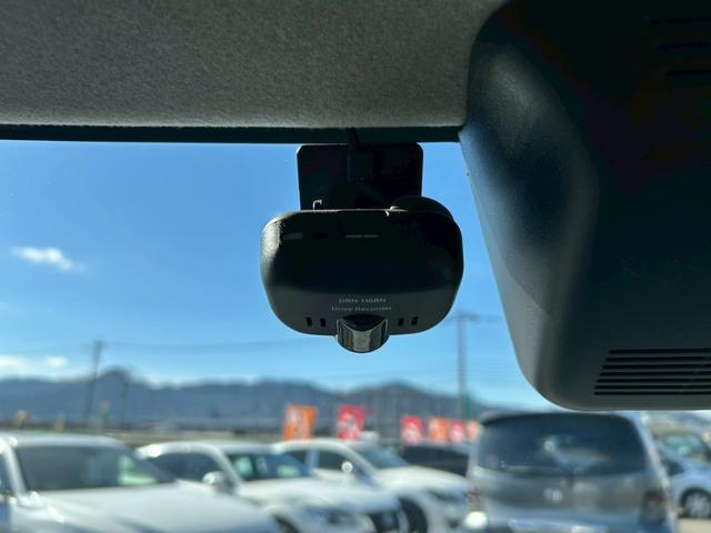 ムーヴキャンバス Ｇブラックインテリアリミテッド　ＳＡＩＩＩ　ツートンカラー／スマートアシストＩＩＩ／両側電動スライドドア／パノラマモニター／純正ナビ／ＬＥＤヘッドライト／ドラレコ／ＥＴＣ（20枚目）