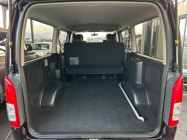 ハイエースバン スーパーGL ダークプライム 両側電動スライドドア ナビTV 12.1型フリップダウンモニター Bluetooth バックカメラ スマートキー 専用シート ダークメッキグリル 15インチAW LEDヘッドライト タイミングチェーン(18枚目)