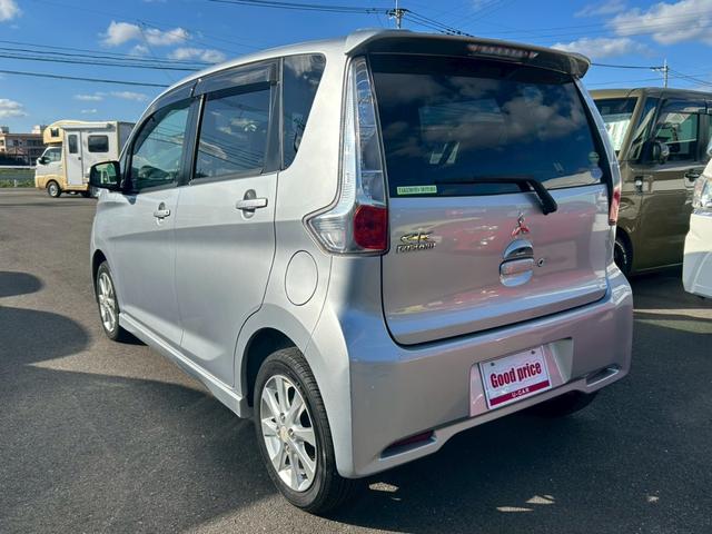 eKカスタム G 純正ナビ/バックカメラ/フルセグTV/電動格納ミラー/オートエアコン/純正14インチAW/HIDヘッドライト/プッシュスタート(4枚目)