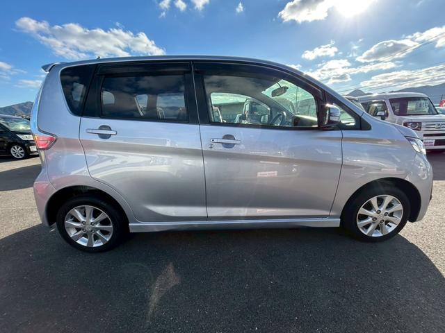 eKカスタム G 純正ナビ/バックカメラ/フルセグTV/電動格納ミラー/オートエアコン/純正14インチAW/HIDヘッドライト/プッシュスタート(7枚目)