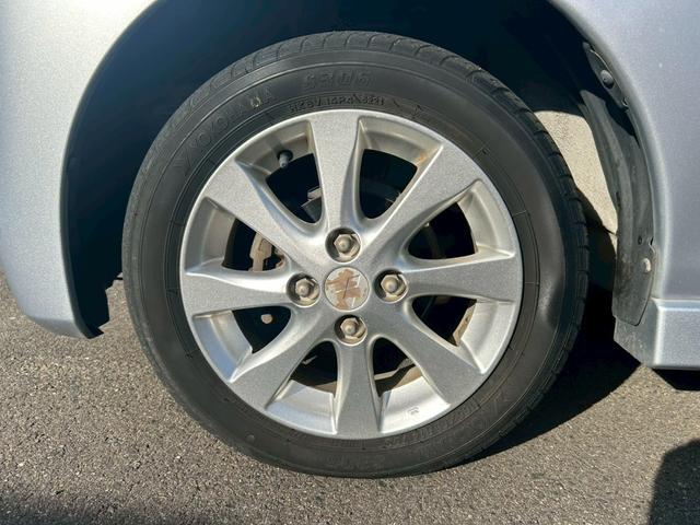 eKカスタム G 純正ナビ/バックカメラ/フルセグTV/電動格納ミラー/オートエアコン/純正14インチAW/HIDヘッドライト/プッシュスタート(26枚目)