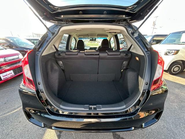 フィット １３Ｇ・Ｆ　５ＭＴ／ＬＥＤヘッドライト／ドラレコ／スマートキー／エンジンスタートボタン／禁煙車（12枚目）