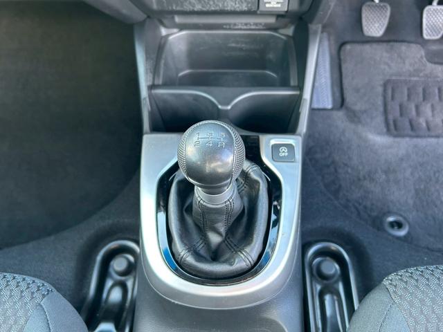 フィット １３Ｇ・Ｆ　５ＭＴ／ＬＥＤヘッドライト／ドラレコ／スマートキー／エンジンスタートボタン／禁煙車（20枚目）