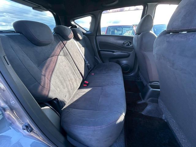 ノート ｅ－パワーニスモ　エマージェンシーブレーキ／アラウンドビューモニター／純正ナビ／デジタルインナーミラー／ＥＴＣ２．０／ＬＥＤヘッドランプ／ワンオーナー／禁煙車（11枚目）