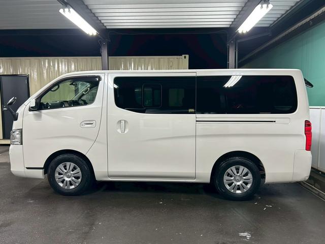 ＮＶ３５０キャラバンバン ロングプレミアムＧＸ　ナビＴＶ　Ｂｌｕｅｔｏｏｔｈオーディオ　バックカメラ　スマートキー２個　ＥＴＣ　後席クーラー＆ヒーター　スライドドアイージークローザー　４ナンバー貨物登録　タイミングチェーン駆動（3枚目）