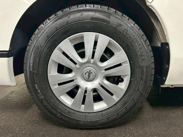 ＮＶ３５０キャラバンバン ロングプレミアムＧＸ　ナビＴＶ　Ｂｌｕｅｔｏｏｔｈオーディオ　バックカメラ　スマートキー２個　ＥＴＣ　後席クーラー＆ヒーター　スライドドアイージークローザー　４ナンバー貨物登録　タイミングチェーン駆動（11枚目）