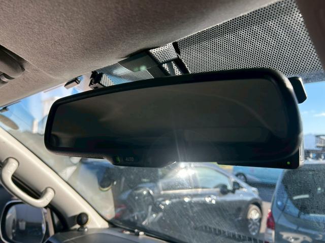 ハイエースバン ロングスーパーＧＬ　ベッドキット　ナビＴＶ　フリップダウンモニター　バックカメラ　ドラレコ　デイトナホイール　ＭＴタイヤ　ローダウン　フロントアンダースポイラー　ＬＥＤヘッドライト　ＥＴＣ　４型　タイミングチェーン駆動（38枚目）