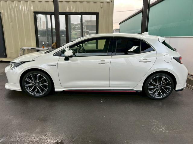カローラスポーツ ハイブリッドG Z TRDエアロ 衝突軽減ブレーキ 車線逸脱抑制 レーダークルーズコントロール LEDオートハイビーム HUD ナビTV Bluetooth バックカメラ スマートキー ETC ステアリングヒーター(3枚目)