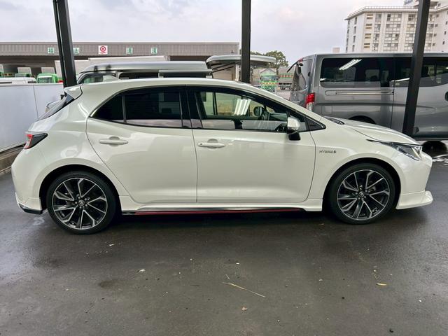 カローラスポーツ ハイブリッドG Z TRDエアロ 衝突軽減ブレーキ 車線逸脱抑制 レーダークルーズコントロール LEDオートハイビーム HUD ナビTV Bluetooth バックカメラ スマートキー ETC ステアリングヒーター(7枚目)