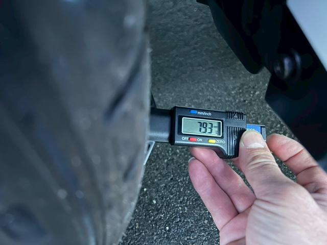 カローラスポーツ ハイブリッドG Z TRDエアロ 衝突軽減ブレーキ 車線逸脱抑制 レーダークルーズコントロール LEDオートハイビーム HUD ナビTV Bluetooth バックカメラ スマートキー ETC ステアリングヒーター(18枚目)