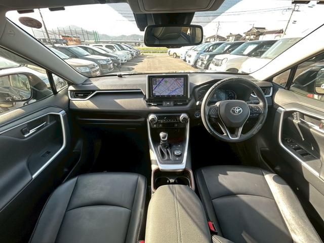 ＲＡＶ４ ハイブリッドＧ　モデリスタエアロ／パワーバックドア／純正９インチナビ／セーフティセンス／パワーシート／シートポジションメモリー／シートヒーター／ＥＴＣ（2枚目）
