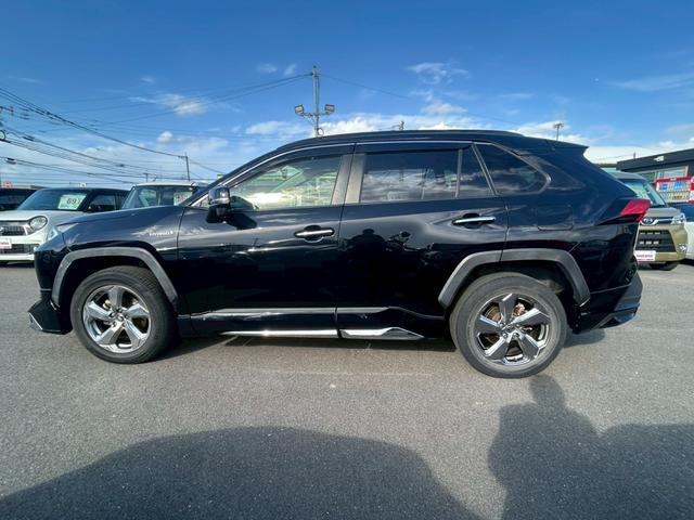ＲＡＶ４ ハイブリッドＧ　モデリスタエアロ／パワーバックドア／純正９インチナビ／セーフティセンス／パワーシート／シートポジションメモリー／シートヒーター／ＥＴＣ（3枚目）