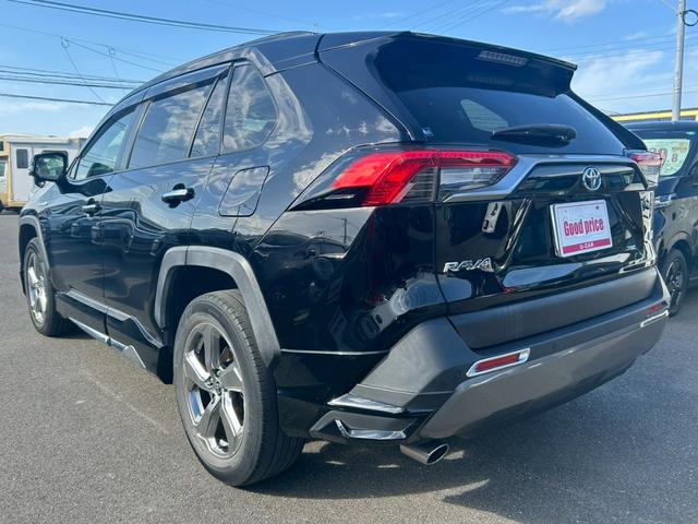 ＲＡＶ４ ハイブリッドＧ　モデリスタエアロ／パワーバックドア／純正９インチナビ／セーフティセンス／パワーシート／シートポジションメモリー／シートヒーター／ＥＴＣ（4枚目）