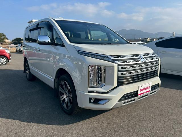 デリカD:5 P e-アシスト/両側パワースライドドア/アラウンドビューモニター/パワーバックドア/電動サイドステップ/社外ナビ/BSM/ステアリングヒーター/シートヒーター/LEDヘッドランプ/ETC(8枚目)