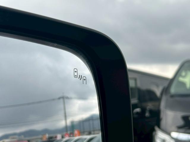 デリカD:5 P e-アシスト/両側パワースライドドア/アラウンドビューモニター/パワーバックドア/電動サイドステップ/社外ナビ/BSM/ステアリングヒーター/シートヒーター/LEDヘッドランプ/ETC(22枚目)